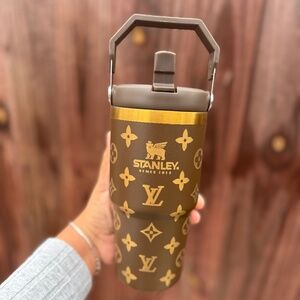 20 oz Brown and Gold Engraved Pattern
